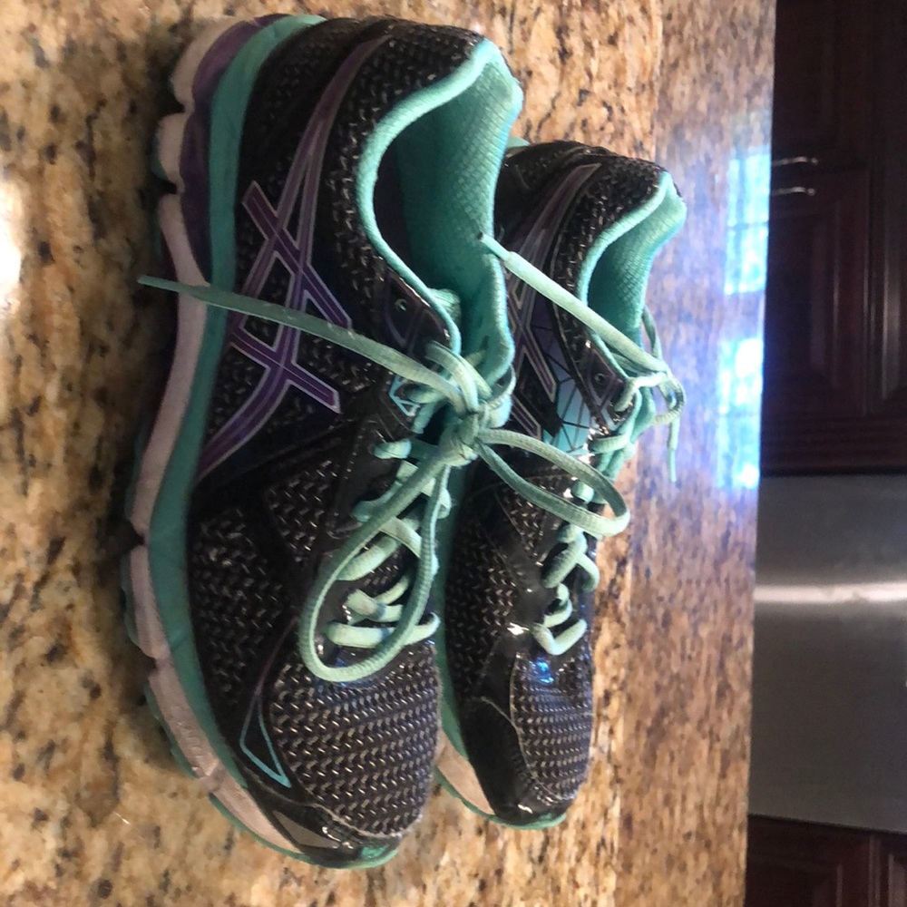 Ladies Asics sneakers